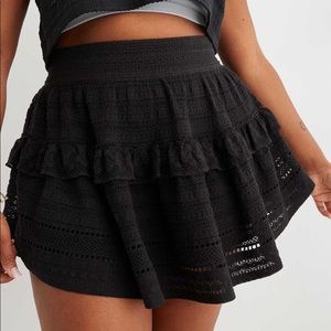 Aerie rock n ruffle black skirt small